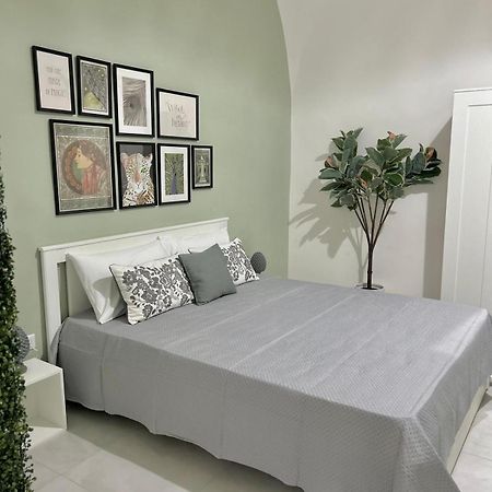 Stupor Mundi Apartment Napoli Bagian luar foto